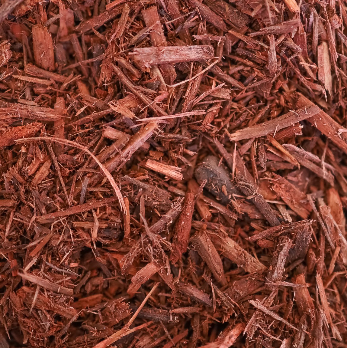 red-mulch-remington-landscaping-lawn-care-and-fertilizing