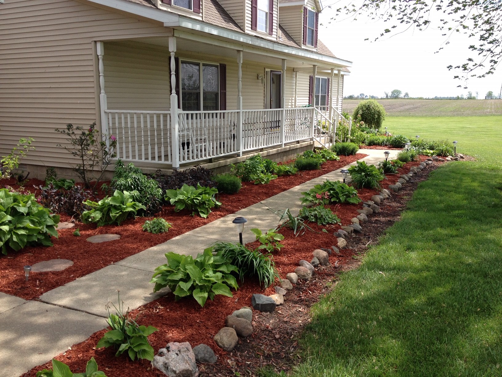 Red Mulch | Rensselaer Lawn Care and Fertilizing